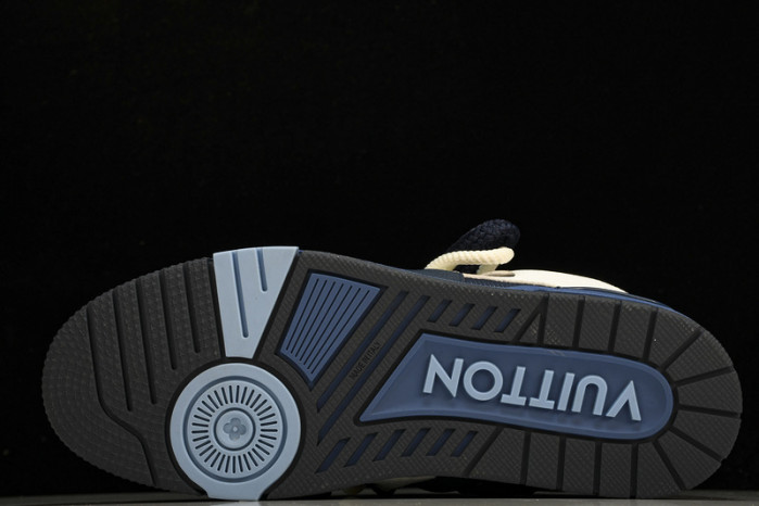 LV RUNNER SHOES
