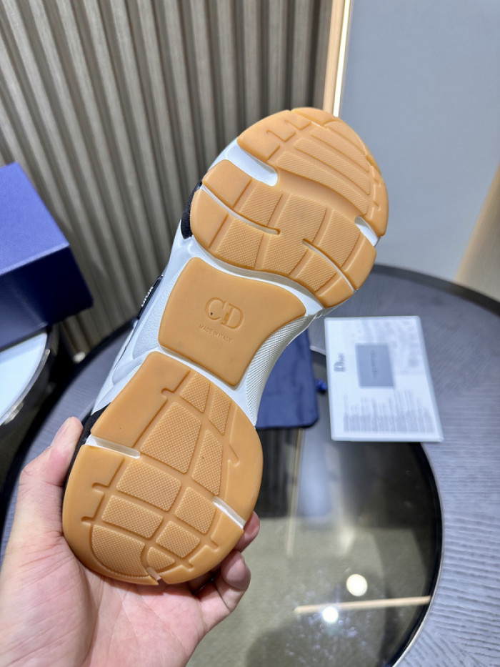 D10r b22 sneaker