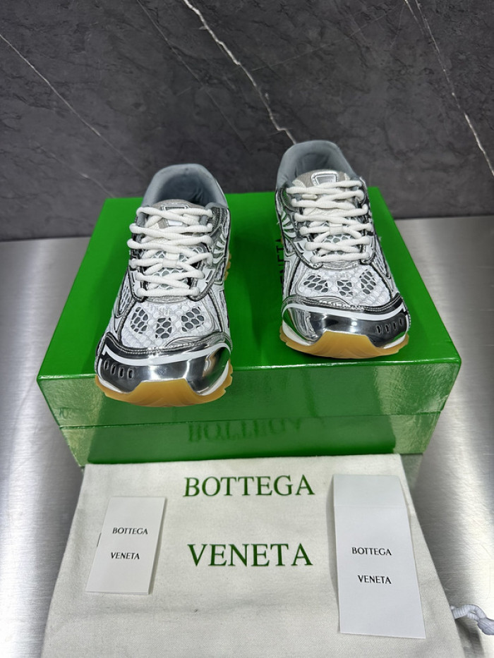B0tte*a ve*ne*ta sneaker