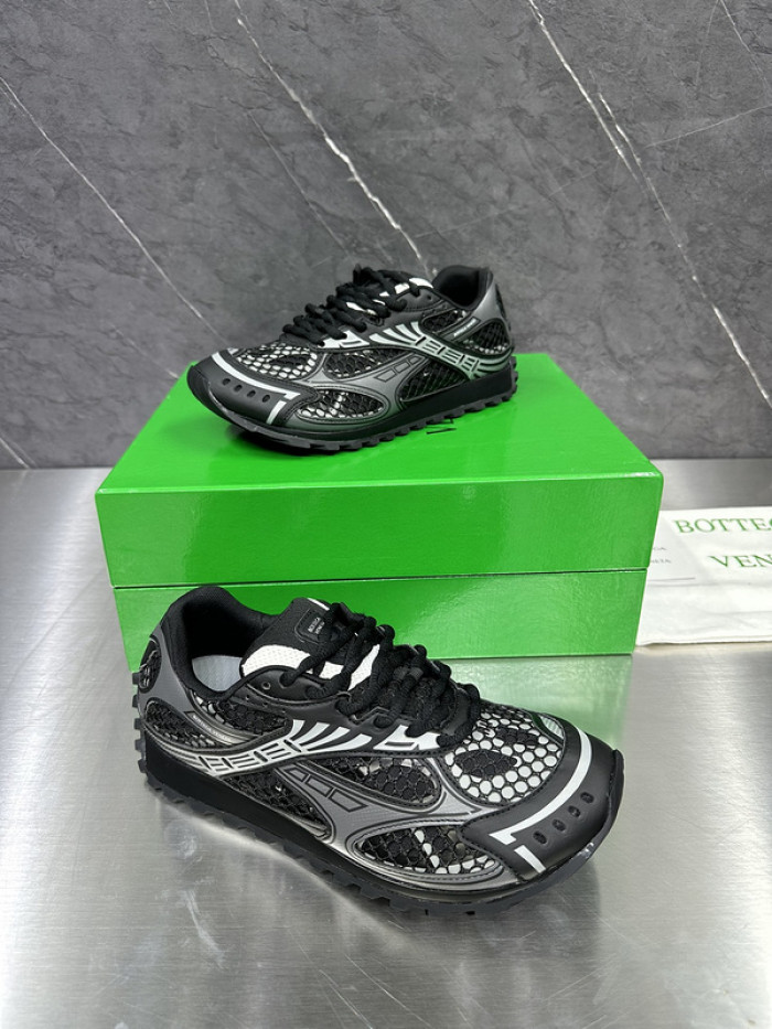 B0tte*a ve*ne*ta sneaker