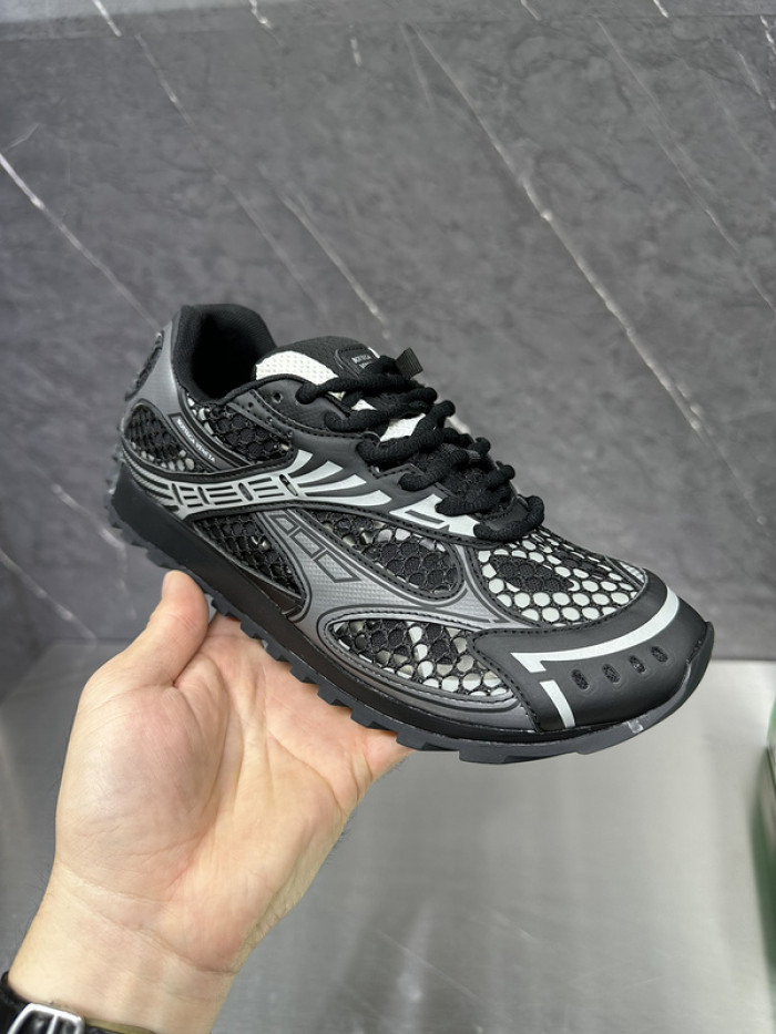 B0tte*a ve*ne*ta sneaker