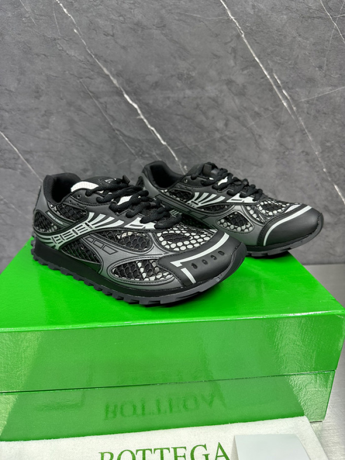 B0tte*a ve*ne*ta sneaker
