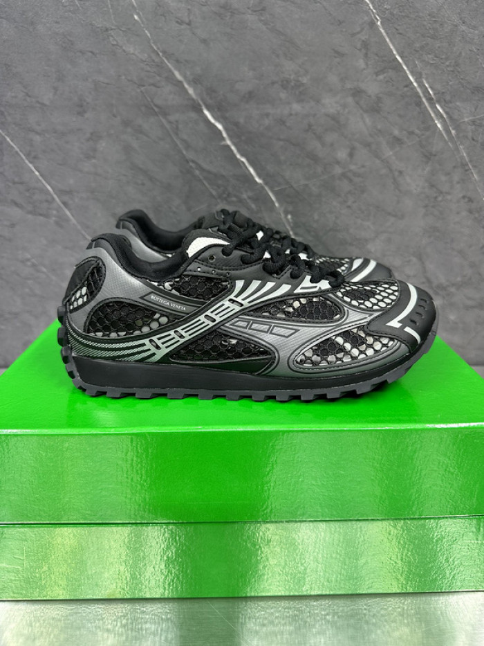 B0tte*a ve*ne*ta sneaker