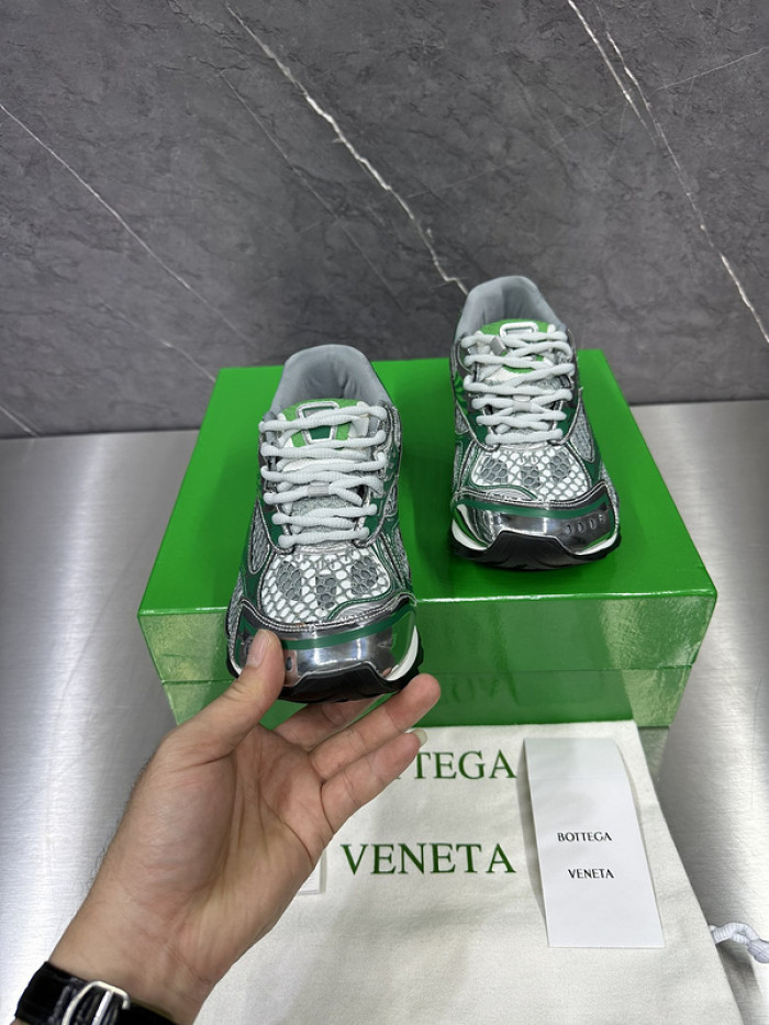 B0tte*a ve*ne*ta sneaker