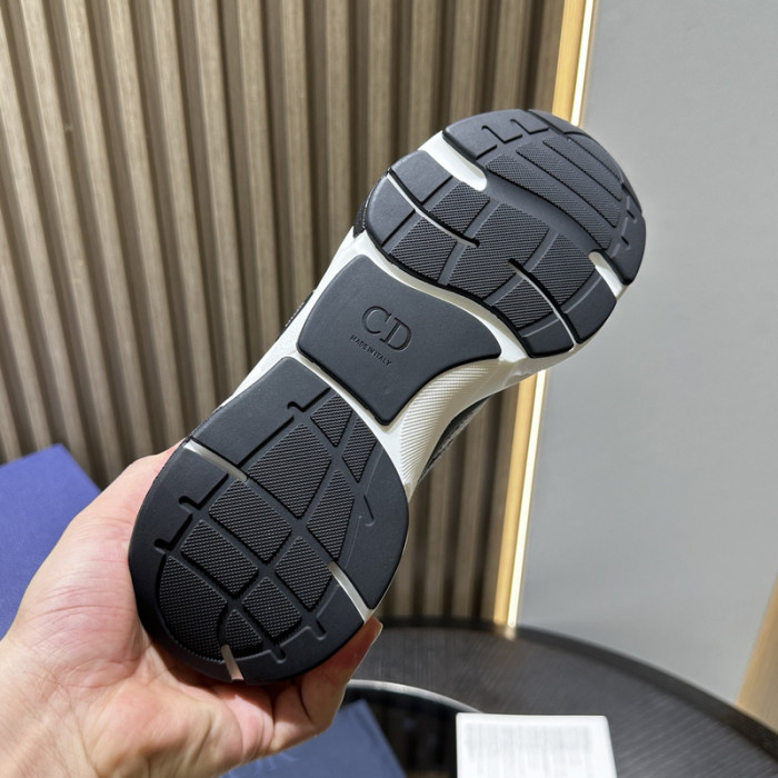 D10r b22 sneaker