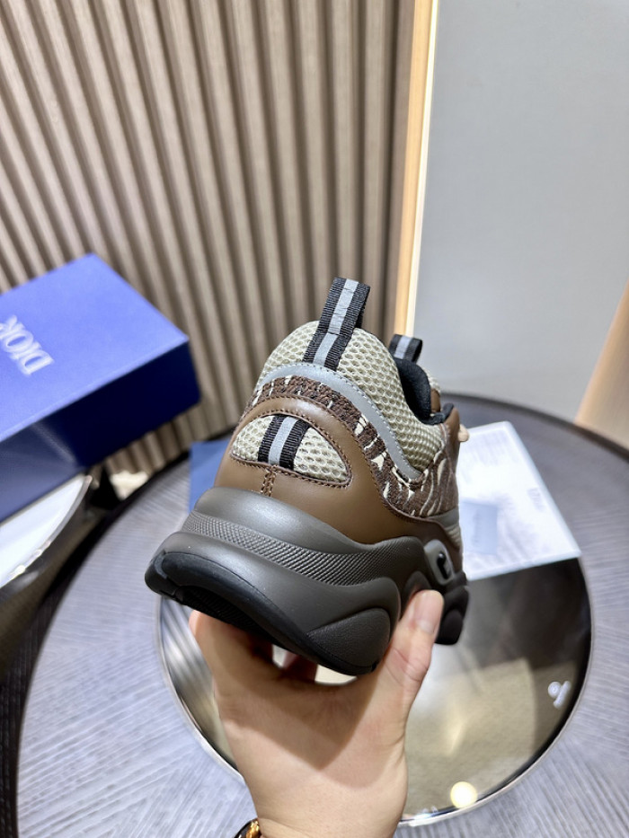 D10r b22 sneaker
