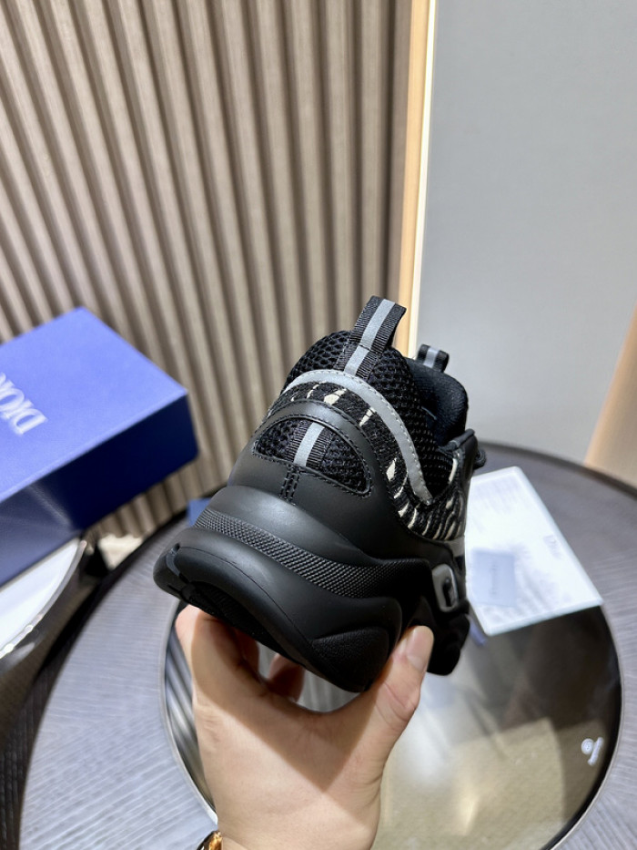 D10r b22 sneaker
