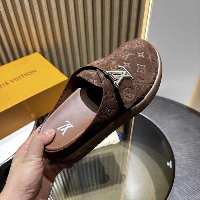 LV SANDALS