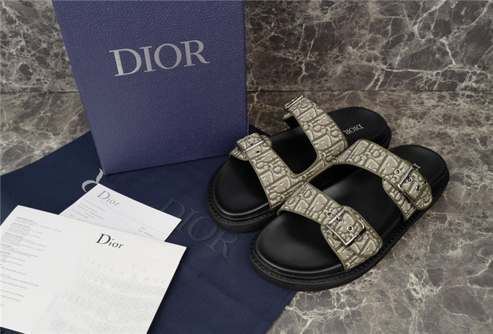D*or aqua sandal