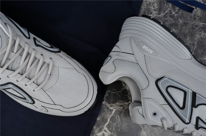 D*or b30 sneaker