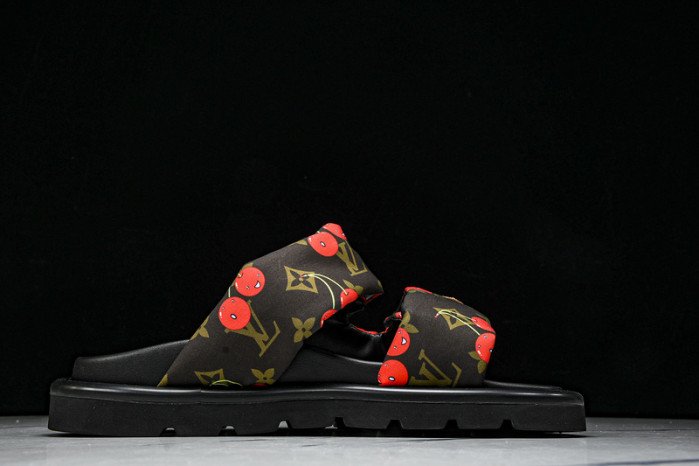 LV SANDALS