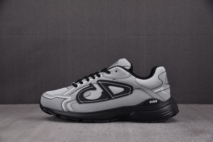 D10r b30 sneaker