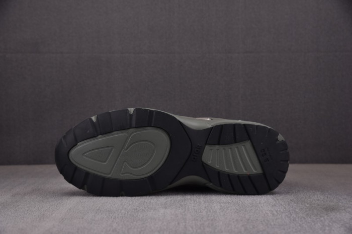 D10r b30 sneaker