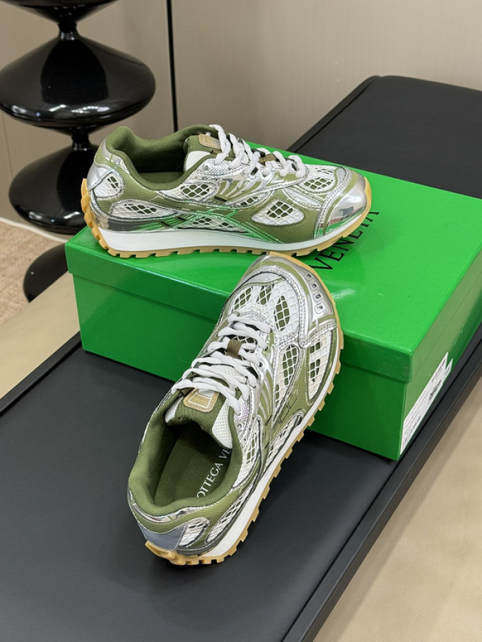 B0tte*a ve*ne*ta sneaker
