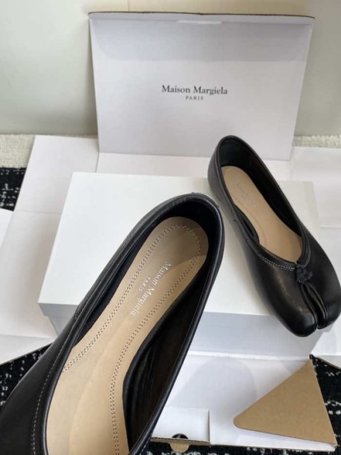 ma*s*n Ma*i*la tabi shoes