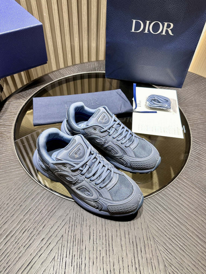 D10r b30 sneaker