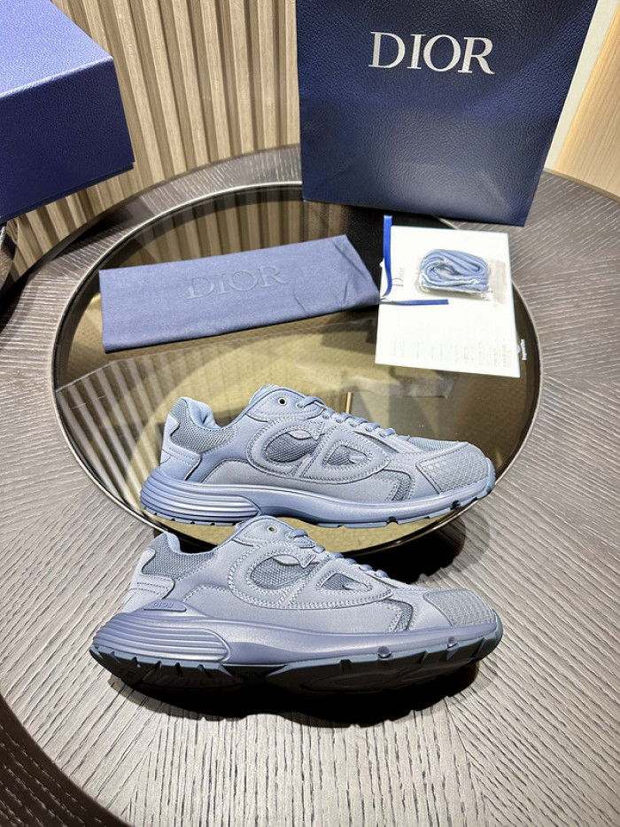 D10r b30 sneaker