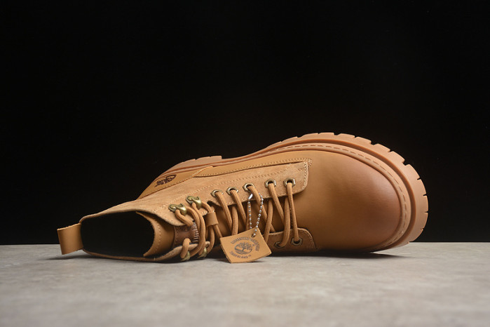 Timb**1*nd boots