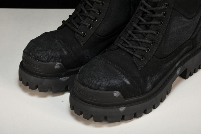 Ba*len*cia*ga boot