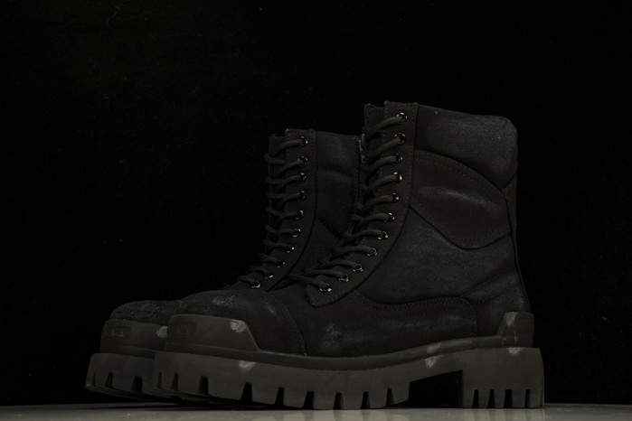 Ba*len*cia*ga boot