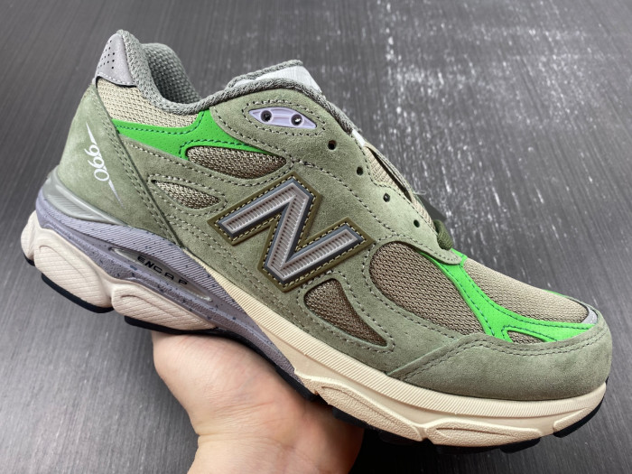 patta keep your family close x new balance 990 v3 m990pp3