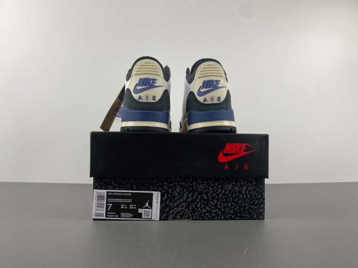 Jordan 3 Retro OG SP A Ma Maniére “Diffused Blue” HV8571-100