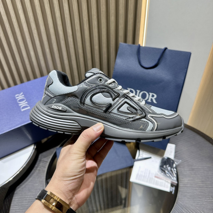D10r b30 sneaker