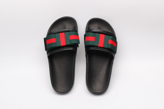 G*u*i sandals