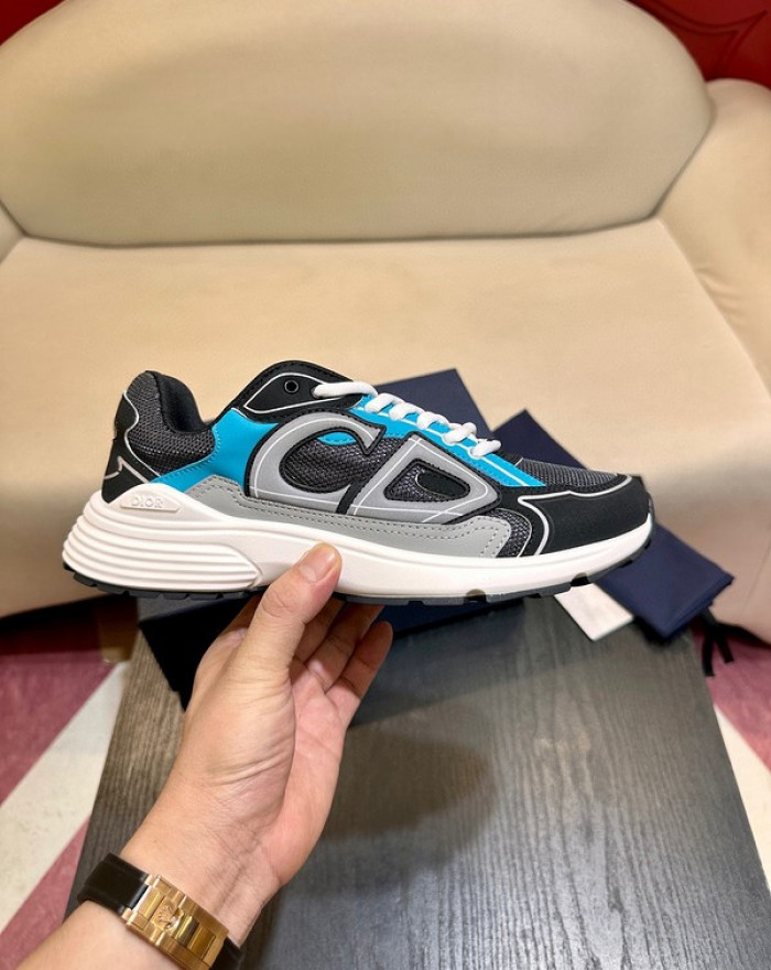 D10r b30 sneaker