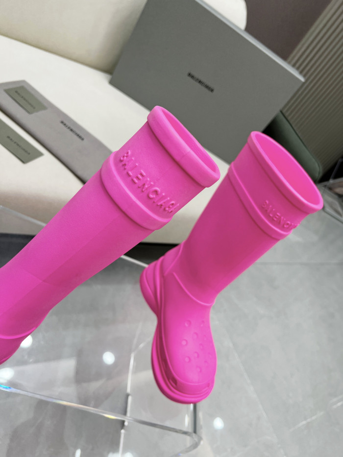 ba*len*cia*ga x Cr*0*s boot pink (w)