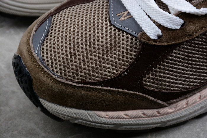 new Ba1an*e 2002r olive brown m2002rhn