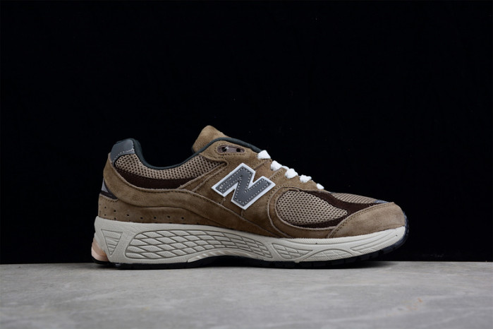 new Ba1an*e 2002r olive brown m2002rhn