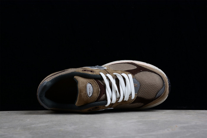 new Ba1an*e 2002r olive brown m2002rhn