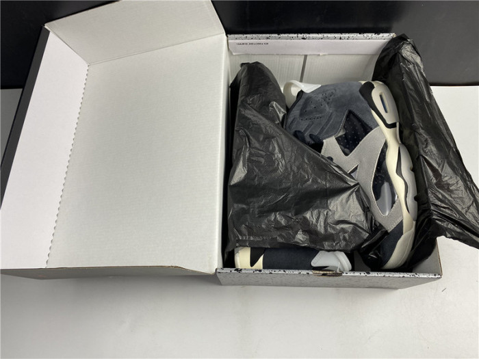 air jordan 6 wmns “tech Ch*0me