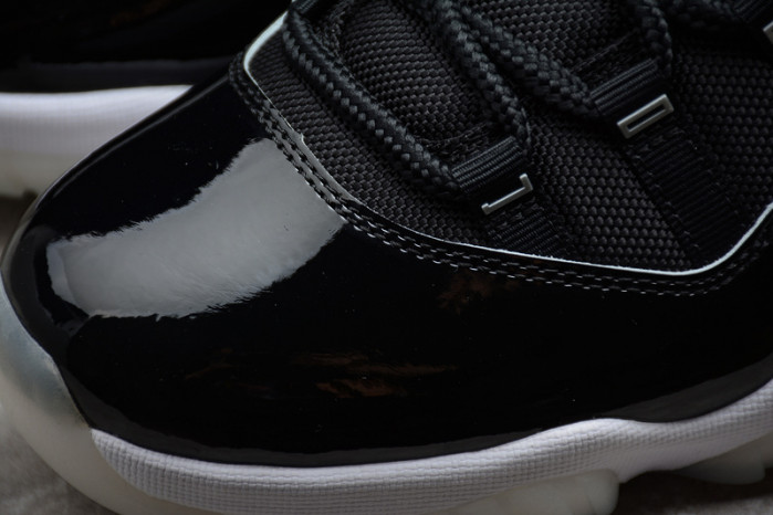 air jordan 11 25th anniversary black silver eyelets ct8012-011